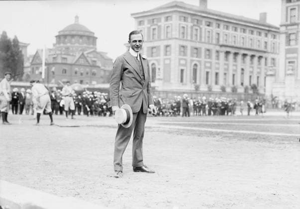 RECORD DATE NOT STATED Coach Lush, Columbia, 1914. Shows Billy Lush, the coach of the Columbia University baseball team during the time when a Chinese American baseball team from Hawaii played Columbia University s team on May 31, 1914. Copyright:xHeritagexArt HeritagexImagesxBainxNewsxServicex IMAGO, ! ACHTUNG: AUFNAHMEDATUM GESCHÄTZT!  Copyright:HeritagexArt HeritagexImagesxBainxNewsxServicex IMAGO