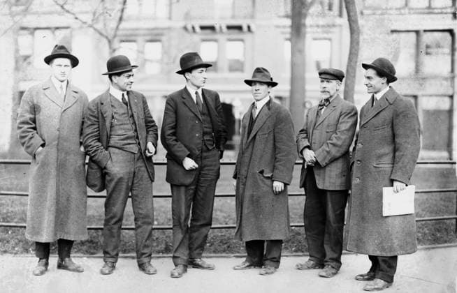 RECORD DATE NOT STATED I.W.W. Committee--Sullivan, Caron, Plunkett, Turner, Milo Woolman, between c1910 and c1915. Shows members of the Industrial Workers of the World (IWW), who were involved in the Lexington Avenue bombing of July 4, 1914, New York City. Group includes Arthur Caron and Charles Plunkett. Copyright:xHeritagexArt HeritagexImagesxBainxNewsxServicex IMAGO, ! ACHTUNG: AUFNAHMEDATUM GESCHÄTZT!  Copyright:HeritagexArt HeritagexImagesxBainxNewsxServicex IMAGO