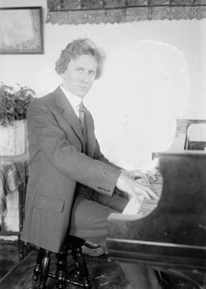 RECORD DATE NOT STATED Percy Grainger, between c1910 and c1920. Shows Percy Aldridge Grainger (1882-1961), an Australian-born composer and pianist. Copyright:xHeritagexArt HeritagexImagesxBainxNewsxServicex IMAGO, ! ACHTUNG: AUFNAHMEDATUM GESCHÄTZT!  Copyright:HeritagexArt HeritagexImagesxBainxNewsxServicex IMAGO