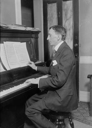 RECORD DATE NOT STATED C.W. Cadman, between c1915 and c1920. Shows American composer Charles Wakefield Cadman (1881-1946). Copyright:xHeritagexArt HeritagexImagesxBainxNewsxServicex IMAGO, ! ACHTUNG: AUFNAHMEDATUM GESCHÄTZT!  Copyright:HeritagexArt HeritagexImagesxBainxNewsxServicex IMAGO