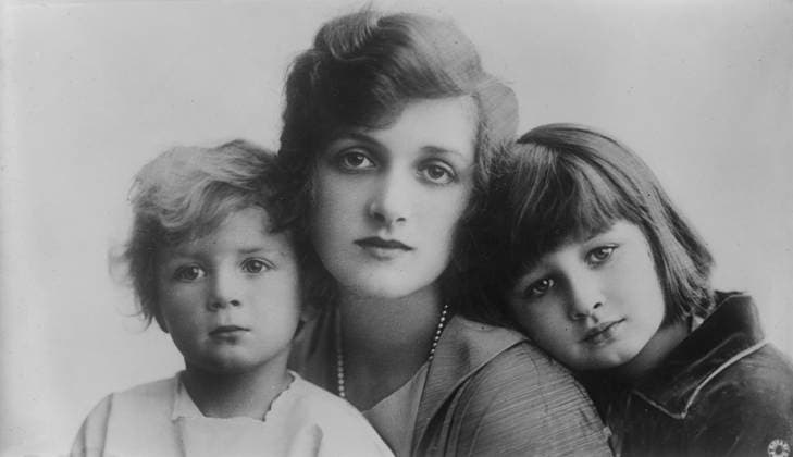RECORD DATE NOT STATED Gladys Cooper, between c1915 and c1920. Copyright:xHeritagexArt HeritagexImagesxBainxNewsxServicex IMAGO, ! ACHTUNG: AUFNAHMEDATUM GESCHÄTZT!  Copyright:HeritagexArt HeritagexImagesxBainxNewsxServicex IMAGO