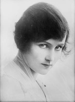 RECORD DATE NOT STATED Fay Compton, between c1915 and c1920. Copyright:xHeritagexArt HeritagexImagesxBainxNewsxServicex IMAGO, ! ACHTUNG: AUFNAHMEDATUM GESCHÄTZT!  Copyright:HeritagexArt HeritagexImagesxBainxNewsxServicex IMAGO