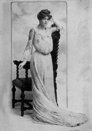RECORD DATE NOT STATED Mabel Taliaferro, between c1915 and c1920. Shows actress Mabel Nell Taliaferro (1887-1979) who was known as the Sweetheart of American Movies. Copyright:xHeritagexArt HeritagexImagesxBainxNewsxServicex IMAGO, ! ACHTUNG: AUFNAHMEDATUM GESCHÄTZT!  Copyright:HeritagexArt HeritagexImagesxBainxNewsxServicex IMAGO