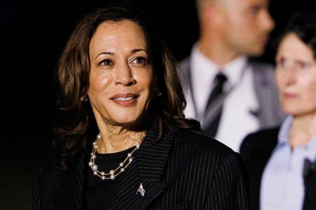 August 2, 2024, Camp Springs, Maryland, USA: United States Vice President Kamala Harris is seen at Andrews Air Force Base, Maryland as she greets recently released prisoners from Russia. Camp Springs USA - ZUMAs152 20240802_faa_s152_004 Copyright: xAaronxSchwartzx