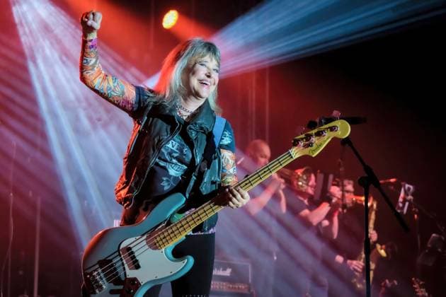 Bilder des Jahres 2024, Entertainment 08 August Entertainment Bilder des Tages August 2, 2024, Wickham, Hampshire, United Kingdom: American singer, bass guitarist, songwriter and actor Susan Kay Quatro known professionally as Suzi Quatro performs live on stage at wickham Festival. Wickham United Kingdom - ZUMAs197 20240802_aaa_s197_161 Copyright: xDawnxFletcher-Parkx