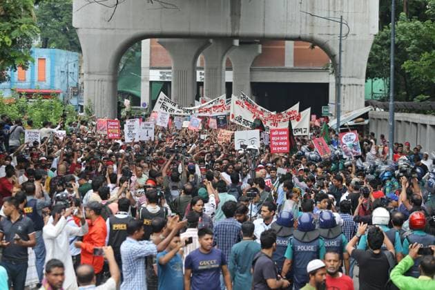 New Protests In Bangladesh Kill 2 - Dhaka Activists take part in a protest march as they demand justice for victims arrested and killed in the recent countrywide violence in Dhaka on August 2, 2024. Demonstrations in Bangladesh after August 2 prayers demanded justice for victims of nationwide unrest and police crackdown, after the release of protest leaders failed to quell public anger. Photo by Habibur Rahman ABACAPRESS.COM Dhaka Wari Bangladesh  Copyright: xHabiburxRahman ABACAx