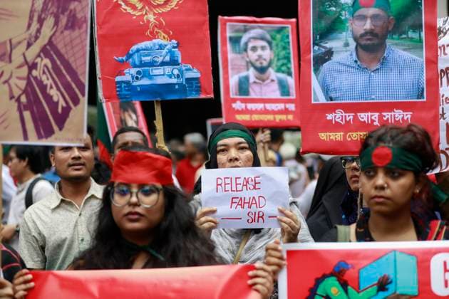 New Protests In Bangladesh Kill 2 - Dhaka Bangladeshi Students, teachers, parents, artist, representatives of civil society and leaders of various student organizations join a mass demonstration in Dhaka, Bangladesh, 02 August 2024. Thousands of people took part in a nationwide prayer and student procession to protest the massacre and mass arrests following recent protests by the Quota Reform Movement, which is demanding reforms to the government s job quota system. Authorities in Bangladesh have announced a gradual easing of a curfew imposed on July 20 after violence erupted in Dhaka and other regions following mass protests last week, allowing offices to open and some activities to take place, and partially restoring telecommunications  Copyright: xSuvraxKantixDas ABACAx