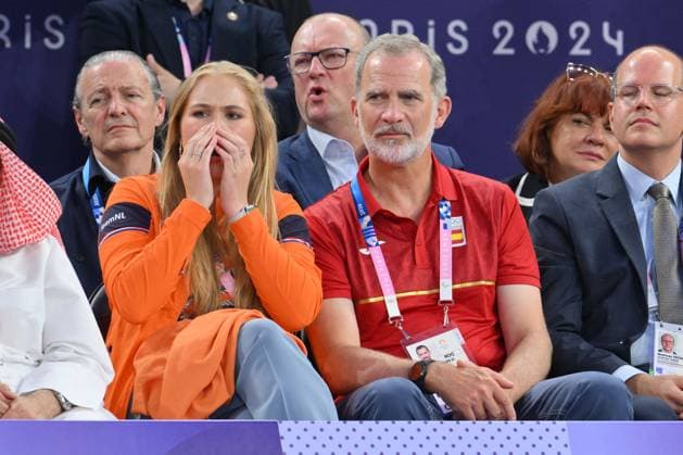 Paris 2024 - Royals Attend Basketball 3x3 Final - Pierre King Felipe VI of Spain and Princess Catharina-Amalia Beatrix of the Netherlands during Men s Gold Medal Game of the 3x3 Basketball between France and Netherlands on La Concorde 1 during the Paris 2024 Olympics Games on August 5, 2024 in Paris, France. Photo by Laurent Zabulon ABACAPRESS.COM Paris France  Copyright: xZabulonxLaurent ABACAx