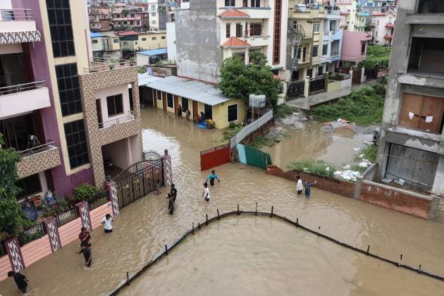 News Themen der Woche KW32 News Bilder des Tages Flooding In Nepal. Houses are being inundated in Lalitpur, Nepal, on August 6, 2024, after incessant rainfall. The heavy downpour is resulting in roads being flooded, disrupting transportation and affecting the general public. The Meteorological Forecasting Division is issuing a warning, advising caution as more heavy rainfall is expected for August 6 and 7. Laltipur Nepal  Copyright: xSanjitxPariyarx originalFilename: pariyar-notitle240806_npynz.jpg