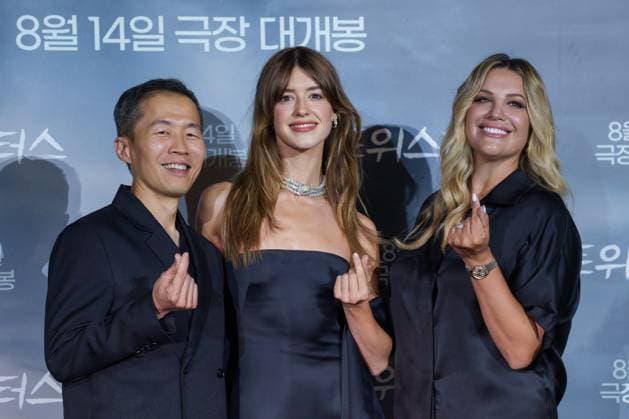 Bilder des Jahres 2024, Entertainment 08 August Entertainment Themen der Woche KW32 Entertainment Bilder des Tages Twisters film press conference SEOUL, SOUTH KOREA, AUG 07: Lee Isaac Chung, Daisy Edgar-Jones, Ashley Jay Sandberg during Twisters film press conference at the CGV in Seoul, South Korea, on August 07, 2024. Seoul the CGV South Korea 8099_279828 Copyright: xStevexChoxKyewoong PentaxPressx