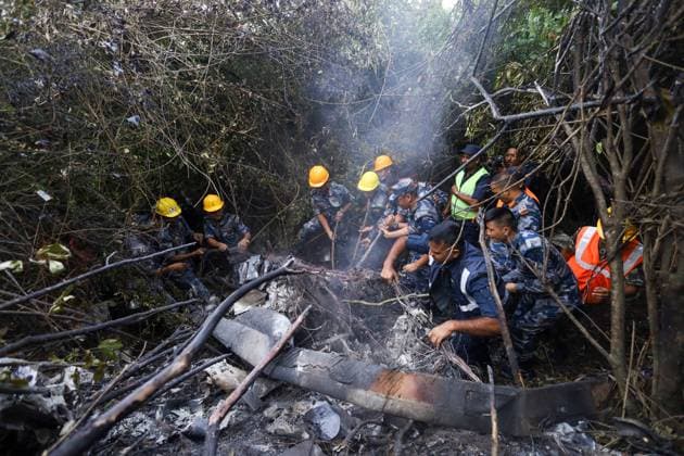 Bilder des Jahres 2024, News 08 August News Themen der Woche KW32 News Bilder des Tages Helicopter Crash In Nepal Kills 5, Including 4 Chinese Nationals Members of the Nepal Armed Police Force and Nepal Police are searching the wreckage of the Air Dynasty Helicopter that crashed in Nuwakot District, Nepal, on August 7, 2024. A total of 5 people are on board the helicopter, including 4 Chinese and a Nepali national, which is crashing in the hills, claiming the lives of those on board. Nuwakot Nepal  Copyright: xSubaasxShresthax originalFilename: shrestha-helicopt240807_np0mu.jpg