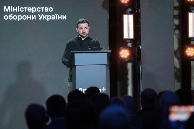 News Themen der Woche KW32 Ukraine, Wolodymyr Selenskyj bei Präsentation der Army plus App in Kiew KYIV, UKRAINE - AUGUST 8, 2024 - President of Ukraine Volodymyr Zelenskyy attends the presentation of the Army+ app designed to streamline the work of the military personnel of Ukraine?s Armed Forces, Kyiv, capital of Ukraine. Ukrainian Defence Ministry presents Army+ app  Copyright: xHennadiixMinchenkox