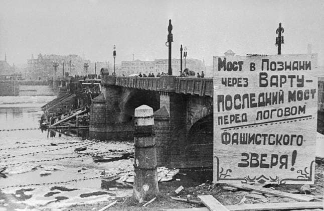 WWII WARTA POZNAN BRIDGE 1559 23.02.1945 A bridge across the Warta River in Poznan restored by Soviet combat engineers. RIA Novosti Sputnik Poznan Poland  Copyright: xRIAxNovostix