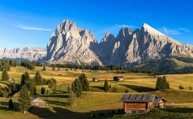  View over Seiser Alm, Alpe di Siusi, South Tyrol in golden evening light, , , 21.12.2023, Copyright: xNemo1963x Panthermedia36333628.jpg