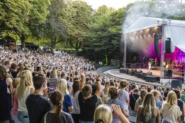 Entertainment Themen der Woche KW32 Entertainment Bilder des Tages Das Sommer Open Air Dinslaken 2024 mit Pietro Lombardi ** NUR FÜR REDAKTIONELLE ZWECKE ** EDITORIAL USE ONLY **<p>10.08.2024 Das Sommer Open Air Dinslaken 2024 mit Pietro Lombardi im Burgtheater in Dinslaken Foto : Rainer Hoheisel Funke Foto Services< p> Deutschland NRW Dinslaken Copyright: RainerxHoheisel *** The Summer Open Air Dinslaken 2024 with Pietro Lombardi FOR EDITORIAL PURPOSES ONLY EDITORIAL USE ONLY p 10 08 2024 The Summer Open Air Dinslaken 2024 with Pietro Lombardi at the Burgtheater in Dinslaken Photo Rainer Hoheisel Funke Foto Services p Germany NRW Dinslaken Copyright RainerxHoheisel Copyright: RainerxHoheisel doc7wooc9losj9xr1etief ,EDITORIAL USE ONLY