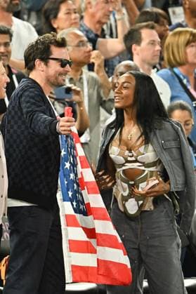 Paris 2024 - Jimmy Fallon At France v USA Basketball Final Jimmy Fallon and Sha Carri Richardson attend the Men s Basketball Final Gold Medal game between Team France and Team United States on day fifteen of the Paris 2024 Summer Olympic Games at Bercy Arena on August 10, 2024 in Paris, France. Photo by Laurent Zabulon ABACAPRESS.COM Paris France  Copyright: xZabulonxLaurent ABACAx