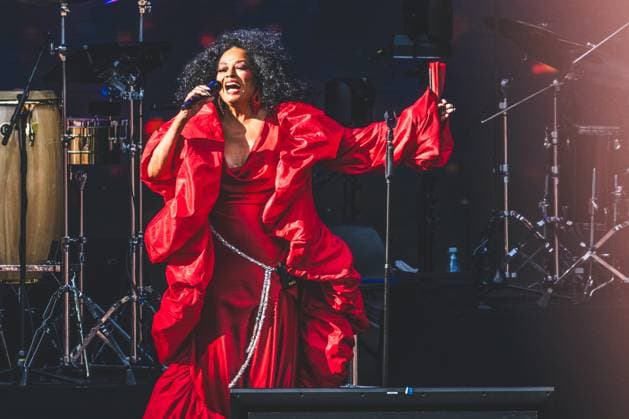 Bilder des Jahres 2024, Entertainment 08 August Entertainment Themen der Woche KW32 Diana Ross live at SmukFest 2024 Skanderborg, Denmark. 10th, August 2024. The American singer and songwriter Diana Ross performs a live concert during the Danish music festival SmukFest 2024 in Skanderborg. Skanderborg Danmark  Copyright: xGonzalesxPhoto RolfxMeldgaardx