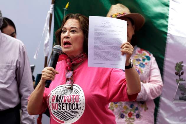 Former Mexican presidential candidate Cecilia Soto speaking during a rally outside the National Electoral Institute (INE) to protest against the legislative overrepresentation that the National Regeneration Movement (MORENA) party could have. Mexico City Mexico - ZUMAe321 20240811_zia_e321_035 Copyright: xLuisxBarronx