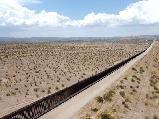 US-Mexico Border Wall in Jacumba Hot Springs - 11 Aug 2024 (Editor s note: Image taken by drone.) A general view of the border wall in Jacumba Hot Springs. The area in Jacumba Hot Springs in California is one of the popular places that migrants cross the border from Mexico to the United States. Even though there are a lot of officers patrol on both sides, hundreds of migrants still enter the United States everyday. Jacumba Hot Springs United States Copyright: xMichaelxHoxWaixLeex xSOPAxImagesx MichaelHo4372