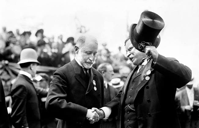New York City Mayor William Gaynor with former U.S. President Theodore Roosevelt at Parade, New York City, New York, USA, Bain News Service, June 23, 1910  Copyright: xCircaxImagesx ghi-circa01984