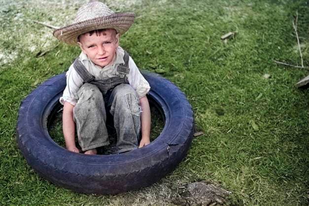 Farm Boy, Irwinville Farms, Georgia, USA, John Vachon, U.S. Farm Security Administration, May 1938  Copyright: xCircaxImagesx ghi-circa02530