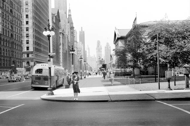 Michigan Avenue, Chicago, Illinois, USA, John Vachon, U.S. Farm Security Administration, July 1940  Copyright: xCircaxImagesx ghi-circa02544