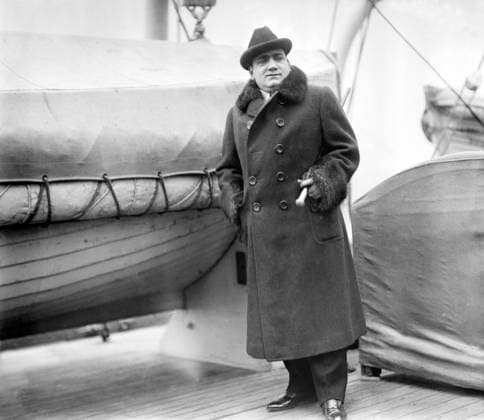 Enrico Caruso, Italian Operatic Tenor, Portrait, Bain News Service, 1913  Copyright: xCircaxImagesx ghi-circa02825