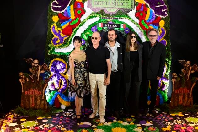 August 13, 2024, Mexico City, Ciudad de Mexico, Mexico: (L-R) Jenna Ortega, Michael Keaton, Justin Theroux, Monica Bellucci and Tim Burton Posing for photos during the Beetlejuice Beetlejuice film Photocall at Mexico City Four Season Hotel. August 13, 2024 in Mexico City, Mexico. Mexico City Mexico - ZUMAe321 20240813_zea_e321_013 Copyright: xCarlosxTischler xEyepixxGroupx