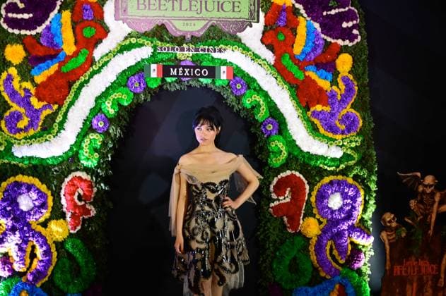 Beetlejuice Beetlejuice Mexico City Premiere American actress Jenna Ortega Posing for photos during the Beetlejuice Beetlejuice film Photocall at Mexico City Four Season Hotel. August 13, 2024 in Mexico City, Mexico. Mexico City CDMX Mexico Copyright: xCarlosxTischlerx