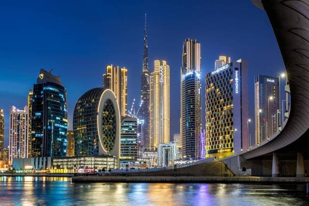 Dubai Burj Khalifa Skyline höchstes Gebäude der Welt in Downtown bei Nacht Dubai, Vereinigte Arabische Emirate - 15. Februar 2024: Dubai Burj Khalifa Skyline höchstes Gebäude der Welt in Downtown bei Nacht in Dubai, Vereinigte Arabische Emirate. *** Dubai Burj Khalifa Skyline tallest building in the world downtown at night Dubai, United Arab Emirates February 15, 2024 Dubai Burj Khalifa Skyline tallest building in the world downtown at night in Dubai, United Arab Emirates