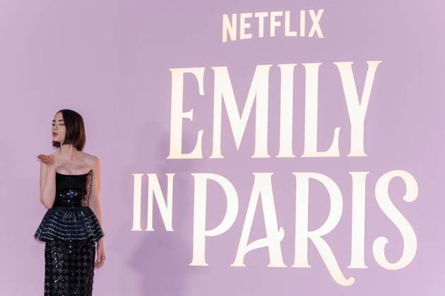 Bilder des Jahres 2024, Entertainment 08 August Entertainment Themen der Woche KW33 Entertainment Bilder des Tages August 14, 2024, Hollywood, California, USA: Lily Collins on the red carpet of the Premiere of Netflix s Emily In Paris Season 4 Part 1 on Wednesday August 14, 2024 at the Egyptian Theater in Hollywood, California. JAVIER ROJAS PI Hollywood USA - ZUMAp124 20240814_zaa_p124_034 Copyright: xJavierxRojasx