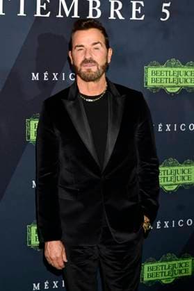August 14, 2024, Mexico City, Ciudad de Mexico, Mexico: American actor Justin Theroux attends the black carpet of Beetlejuice Beetlejuice Fan Event at Cinepolis Toreo Parque Central. on August 14, 2024 in Mexico City, Mexico. Mexico City Mexico - ZUMAe321 20240814_zea_e321_135 Copyright: xCarlosxTischler xEyepixxGroupx