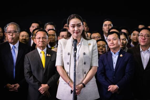 News Themen der Woche KW33 News Bilder des Tages August 16, 2024, Bangkok, Bangkok, Thailand: AugustÃ¢â‚¬¹ 16,2024,Bangkok, Thailand, Thailand s newly elected Prime Minister Paetongtarn Shinawatra (C) speaks at a press conference after winning the parliamentary vote to become a prime minister at the Pheu Thai Party s headquarters in Bangkok, Thailand. The ruling Pheu Thai Party s leader Paetongtarn Shinawatra, the youngest daughter of ousted former premier Thaksin Shinawatra, succeeded in the parliamentary vote to become Thailand s 31st prime minister. Bangkok Thailand - ZUMAw215 20240816_zip_w215_023 Copyright: xWissarutxWeerasoponx