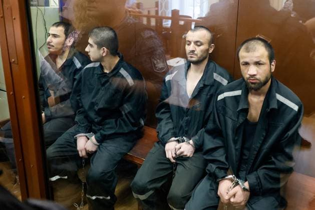 Bilder des Jahres 2024, News 08 August News Themen der Woche KW33 News Bilder des Tages RUSSIA, MOSCOW - AUGUST 16, 2024: Rachabalizoda Saidakrami, Muhamadsobir Faizov, Dalerjon Mirzoyev and Shamsidin Fariduni (L-R), defendants in the case of the March 2024 terrorist attack on Krasnogorsk s Crocus City Hall, attend a hearing as the Basmanny District Court upholds a motion to consider extending their arrests. Yulia Morozova TASS  73102865