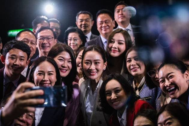 News Themen der Woche KW33 August 16, 2024, Bangkok, Bangkok, Thailand: AugustÃ¢â‚¬¹ 16,2024,Bangkok, Thailand, Thailand s newly elected Prime Minister Paetongtarn Shinawatra (C) poses for a selfie picture with party members and journalists after winning the parliamentary vote to become a prime minister at the Pheu Thai Party s headquarters in Bangkok, Thailand. The ruling Pheu Thai Party s leader Paetongtarn Shinawatra, the youngest daughter of ousted former premier Thaksin Shinawatra, succeeded in the parliamentary vote to become Thailand s 31st prime minister. Bangkok Thailand - ZUMAw215 20240816_zip_w215_007 Copyright: xWissarutxWeerasoponx