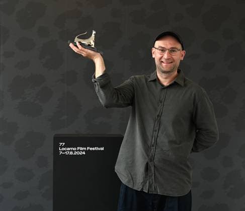 Locarno: Locarno,Switzerland Locarno Film Festival 2024 Award Ceremony photocall Locarno Film Festival 2024 Seses film by Laurynas Bareisa director Pardo Argento Award In the photo:Laurynas Bareisa director Pardo Argento Award Locarno  - ZUMAp169 20240817_zea_p169_172 Copyright: xNickxZonnax