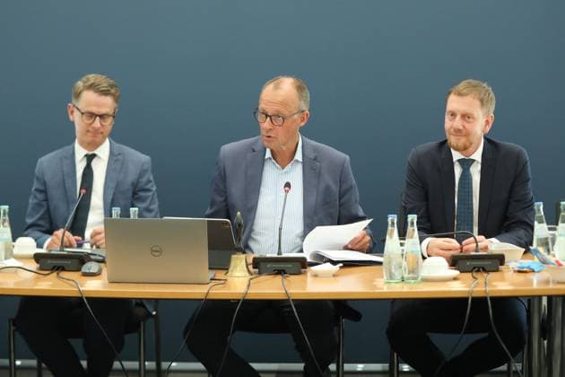 News Themen der Woche KW34 Berlin, Deutschland, 19.08.2024: Konrad-Adenauer-Haus: CDU-Vorstandssitzung: L-R: Carsten Linnemann, Friedrich Merz, Michael Kretschmer *** Berlin, Germany, 19 08 2024 Konrad Adenauer Haus CDU Board meeting L R Carsten Linnemann, Friedrich Merz, Michael Kretschmer Copyright: xdtsxNachrichtenagenturx dts_44574
