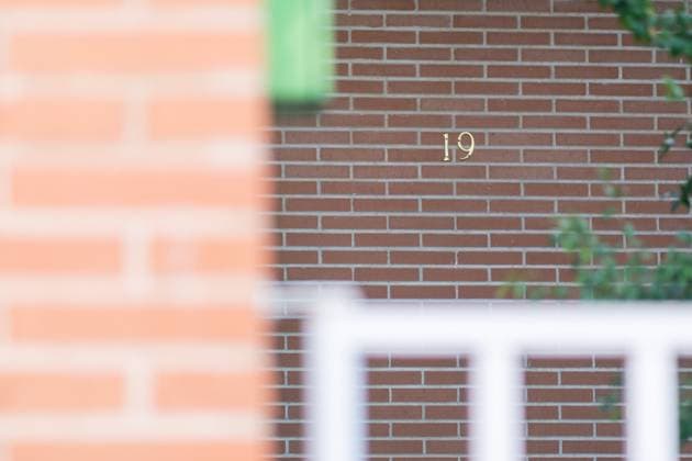A 20-year-old man was arrested as the alleged perpetrator of the murder of the 11-year-old boy in Mocejón Toledo Facade of the house where the alleged murderer was arrested, on 19 August 2024, in Mocejón, Toledo, Castilla La Mancha Spain A 20-year-old man was arrested on Monday, August 19, 2024 in Mocejón, Toledo, Castilla La Mancha Spain, 19 August, for an alleged murder after killing an 11 year old boy in the town of Mocejon, Toledo on Sunday, August 18 19 AUGUST 2024 Mocejon, Toledo, Castilla La Mancha Mocejon, Toledo, Castilla La Mancha Spain Copyright: xJuanxMorenox 6163931