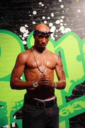 19.08.2024, AMERIKA, USA, Unterwegs in Amerika, Symbolbild, Themenbild, Verschiedene Themenbilder, Reise, Reiseimpressionen, Reisefeatures, Vereinigte Staaten von Amerika, Reisefeature, im Bild Tupac Shakur, Madame Tussauds, Wax Museum, Wachs Museum, Las Vegas Boulevard, Las Vegas, Nevada, USA, Boulevard, Las Vegas, *** 19 08 2024, AMERICA, USA, On the road in America, Symbol picture, Theme picture, Various theme pictures, Travel, Travel impressions, Travel features, United States of America, Travel feature, in picture Tupac Shakur, Madame Tussauds, Wax Museum, Wax Museum, Las Vegas Boulevard, Las Vegas, Nevada, USA, Boulevard, Las Vegas,