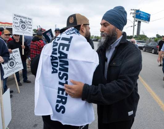 August 22, 2024, Montreal, Pq, Canada: NDP leader Jagmeet Singh joins locked out rail workers as they picket on the first day of a nationwide rail strike Thursday, August 22, 2024 in Montreal. Montreal Canada  - ZUMAc35_ 20240822_zaf_c35_077 Copyright: xRyanxRemiorzx