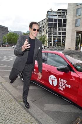 Verleihung des Ernst-Lubitsch-Preises 2024 Marc Hosemann¨Der Club der Filmjournalisten vergibt den Hauptpreis für die öBeste komödiantische Leistung in einem Kinofilm für seine von Komik und Melancholie gleichermaßen getragene Darstellung des Tod mit dem weltlichen Namen Morten in Sophia, der Tod und ich ¨Ankunft, zur Verleihung des Ernst-Lubitsch-Preises 2024 im Rahmen einer Matinee im Berliner ZOO PALAST statt in Berlin, am 25.08.2024