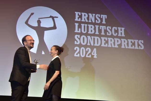 Entertainment Bilder des Tages Verleihung des Ernst-Lubitsch-Preises 2024 Radek Wegrzyn, Laudation Sharon Brauner Ankunft, zur Verleihung des Ernst-Lubitsch-Preises 2024 im Rahmen einer Matinee im Berliner ZOO PALAST statt in Berlin, am 25.08.2024