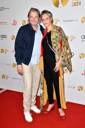Stefan Jürgens mit Partnerin Boriana Rosenmüller bei der 66. Verleihung vom Ernst-Lubitsch-Preis 2024 im Zoo Palast. Berlin, 25.08.2024