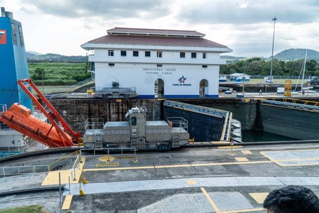 Miraflores locks, Panama Canal (Canal de Panama) Santa Lucia Chiriqui Panama Copyright: xEdwinxRemsbergx xVWPicsx ere_remsberg2402031774
