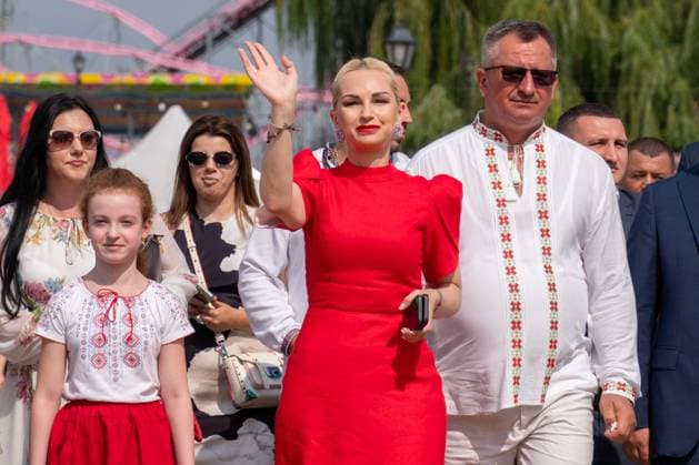 News Themen der Woche KW35 News Bilder des Tages Orhei, Republik Moldau 27. August 2024: Unabhängigkeitstag der Republik Moldau - 2024 Im Bild: Marina Tauber(Politikerin der Sor-Partei und des Wahlblock Sieg Pobeda Victorie) bei den Feierlichkeiten zum Unabhängigkeitstag der Republik Moldau. Orheiland *** Orhei, Republic of Moldova August 27, 2024 Independence Day of the Republic of Moldova 2024 In the picture Marina Tauber politician of the Sor Party and the electoral bloc Victory Pobeda Victorie at the celebrations of the Independence Day of the Republic of Moldova Orheiland Copyright: xFotostandx xNiewelerx