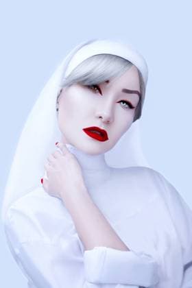 Creative Highlights Symbolbilder Gothic Nurse in white uniform Turkmenistan, Lebap, Turkmenistan R_ZVUG210908-828647-01 ,model released, Symbolfoto