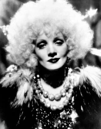 Marlene Dietrich, Publicity Portrait, on-set of the Film Blonde Venus , 1932  Copyright: xABxArchivex jtv007399