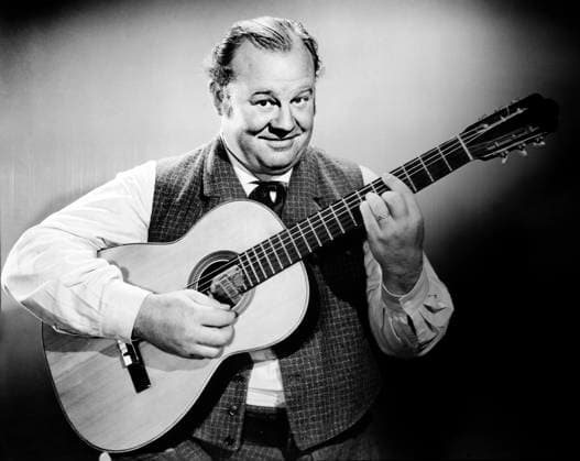 Burl Ives, on-set of the Film Sea Station , 1948  Copyright: xABxArchivex jtv007425