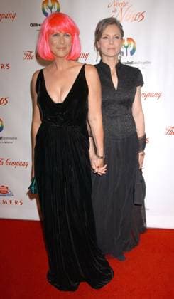 Jamie Lee Curtis and sister Kelly at the Noche De Ninos Gala held at the Beverly Hilton Hotel in Los Angeles - 09 May 2009 FAM25885 Copyright: x FAMOUSx 63615939