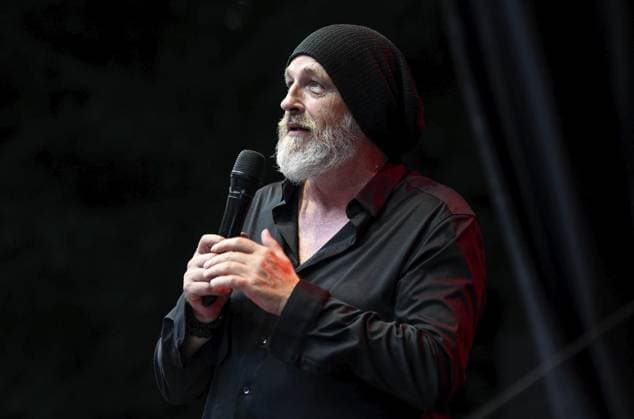 Torsten Sträter im Burgtheater ** NUR FÜR REDAKTIONELLE ZWECKE ** EDITORIAL USE ONLY **<p>Sommer Open Air Dinslaken mit Torsten Sträter im Burgtheater am Donnerstag, 29.08.2024 in Dinslaken. Deutschland NRW Dinslaken Copyright: MarkusxJoosten *** Torsten Sträter at Burgtheater FOR EDITORIAL PURPOSES ONLY p Summer Open Air Dinslaken with Torsten Sträter at Burgtheater on Thursday, 29 08 2024 in Dinslaken Germany NRW Dinslaken Copyright MarkusxJoosten Copyright: MarkusxJoosten doc7wymy6seow41g8agqlto ,EDITORIAL USE ONLY